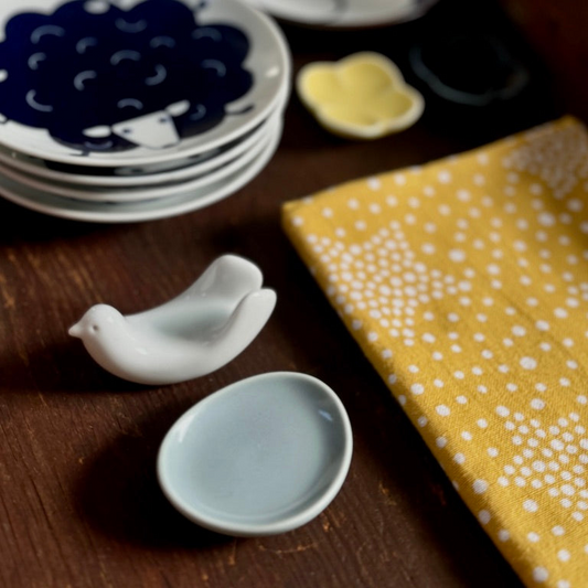 Hakusan Petra Chopstick Rest