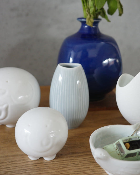 Hakusan Drop Vase