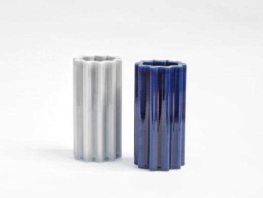 Hakusan Pinion Vase (M)