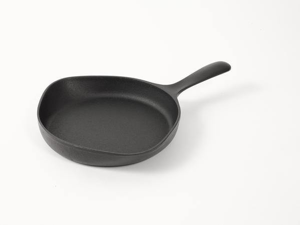Sori Yanagi Nambu Tekki Cast Iron Mini Pan L 18cm - CIBI Sori Yanagi
